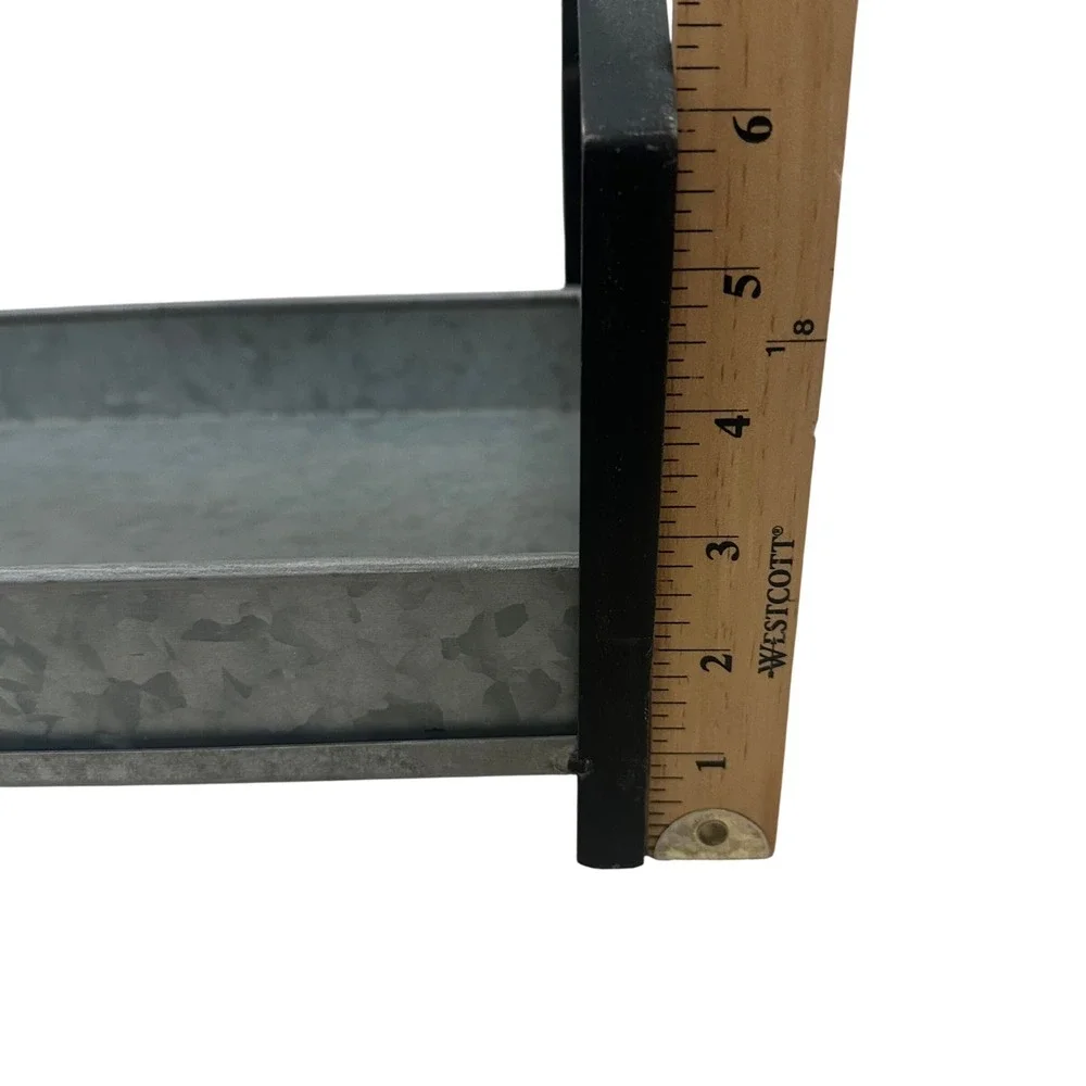 Unbranded galvanized metal